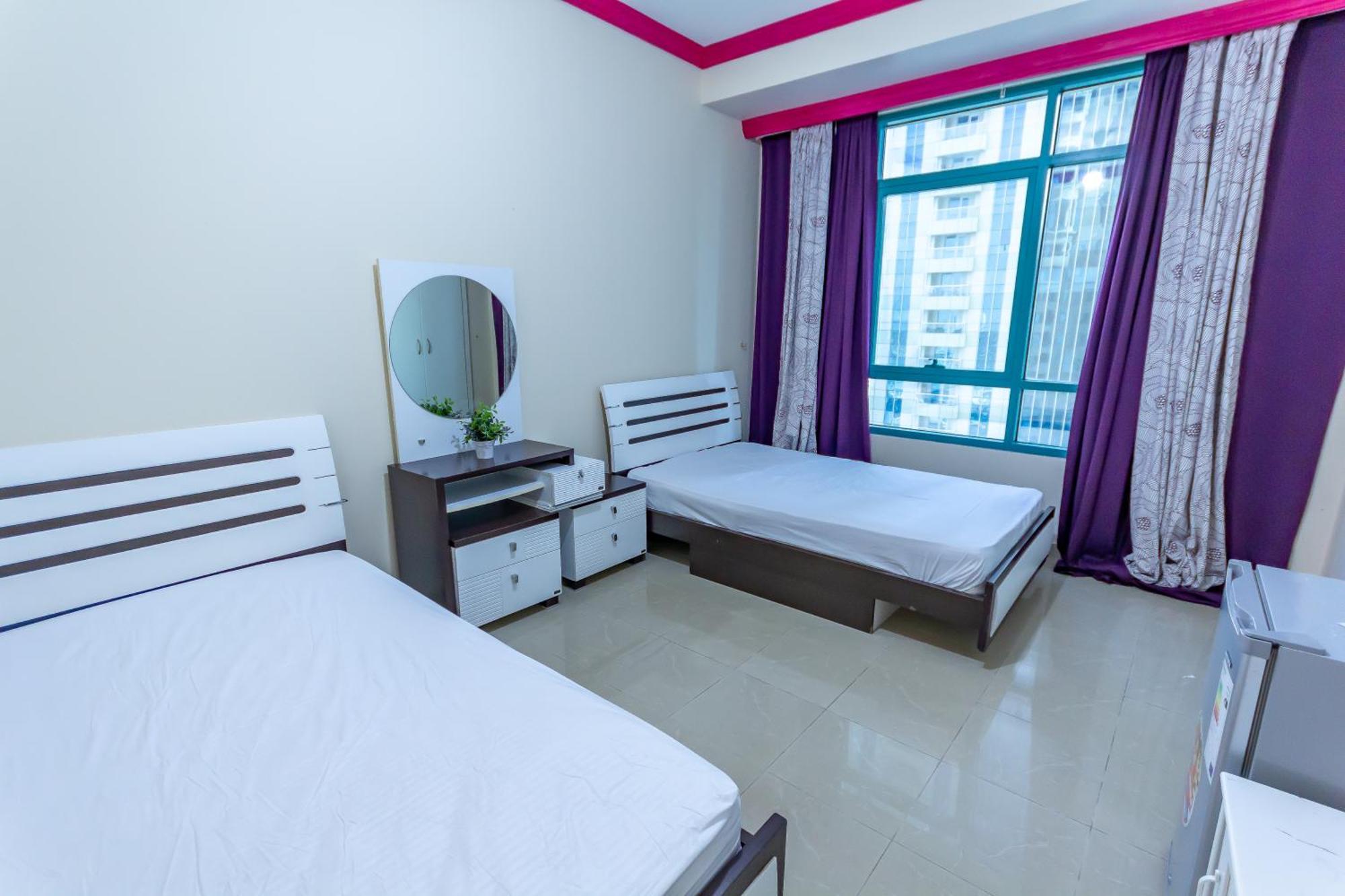 Big Rooms For ' Girls ' Only At Dubai, Marina المظهر الخارجي الصورة