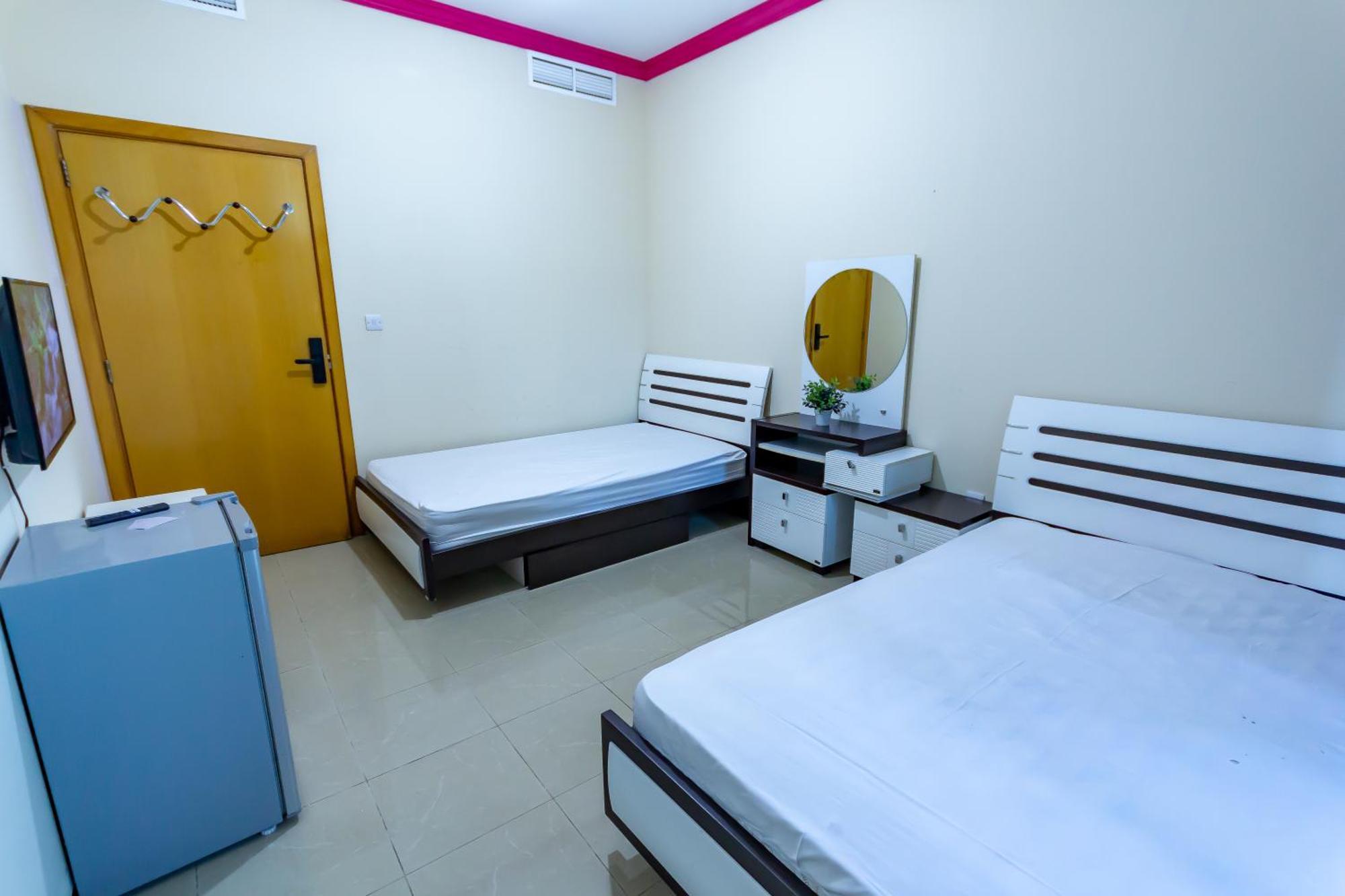 Big Rooms For ' Girls ' Only At Dubai, Marina المظهر الخارجي الصورة