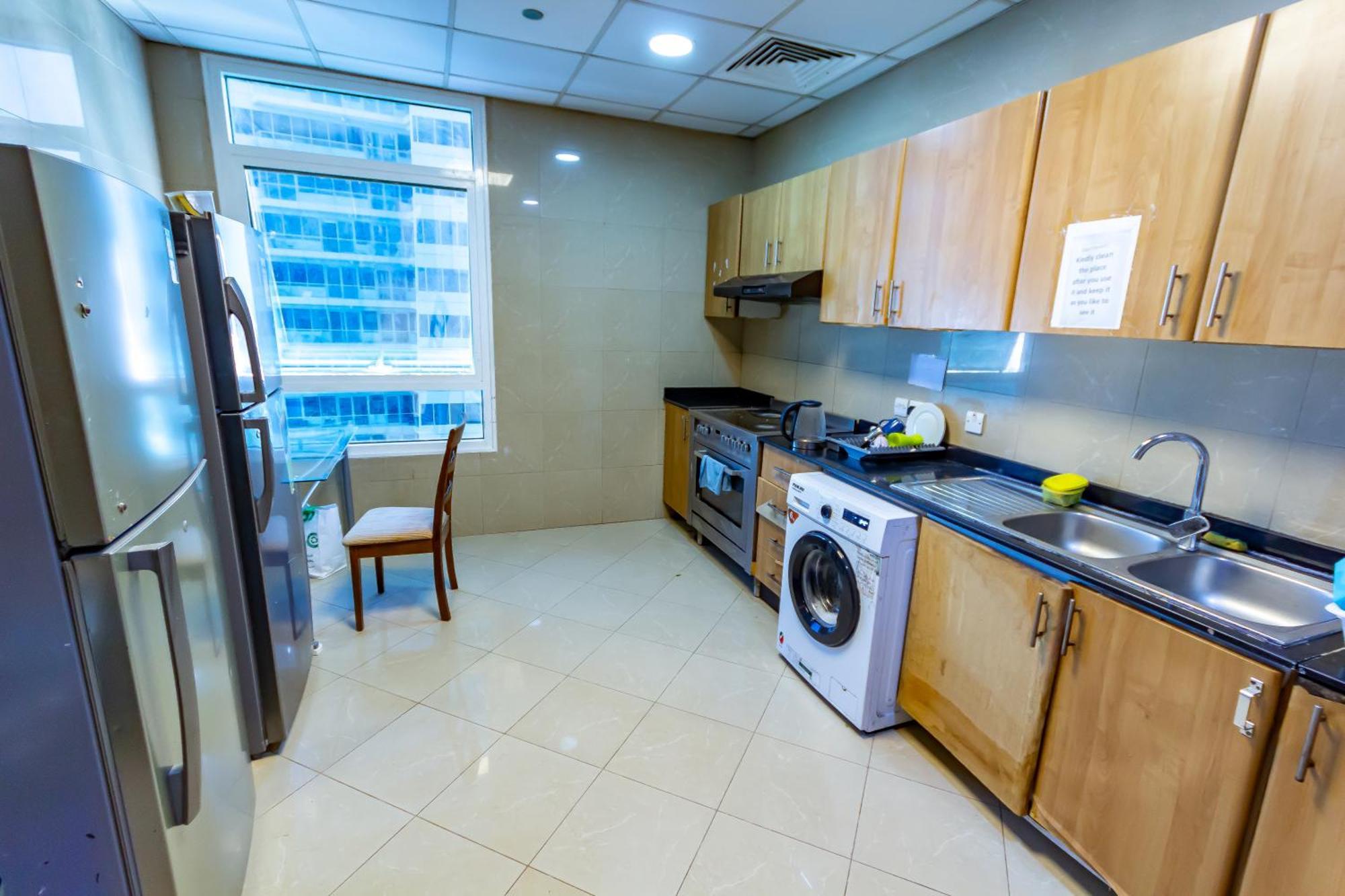 Big Rooms For ' Girls ' Only At Dubai, Marina المظهر الخارجي الصورة