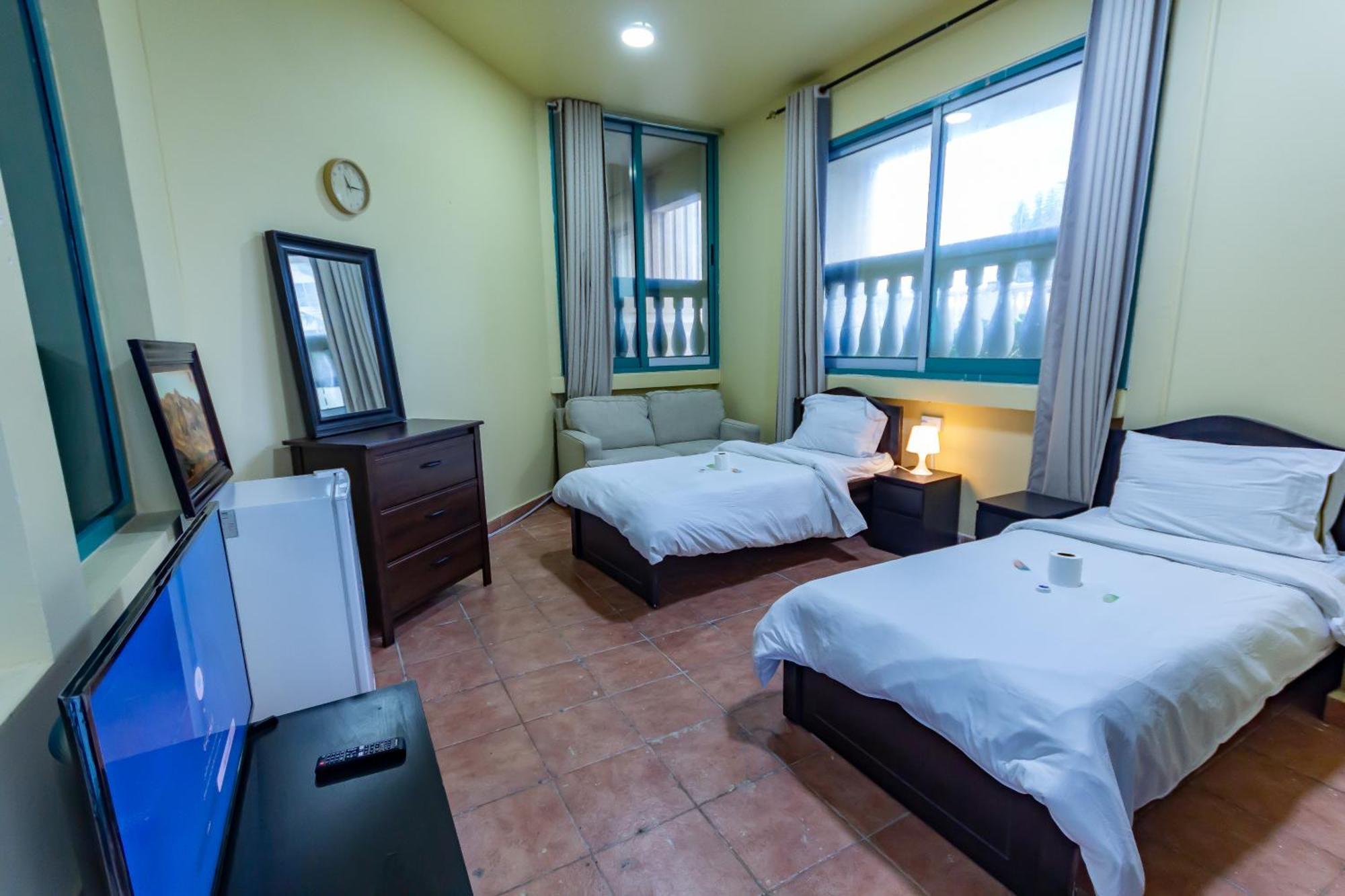Big Rooms For ' Girls ' Only At Dubai, Marina المظهر الخارجي الصورة
