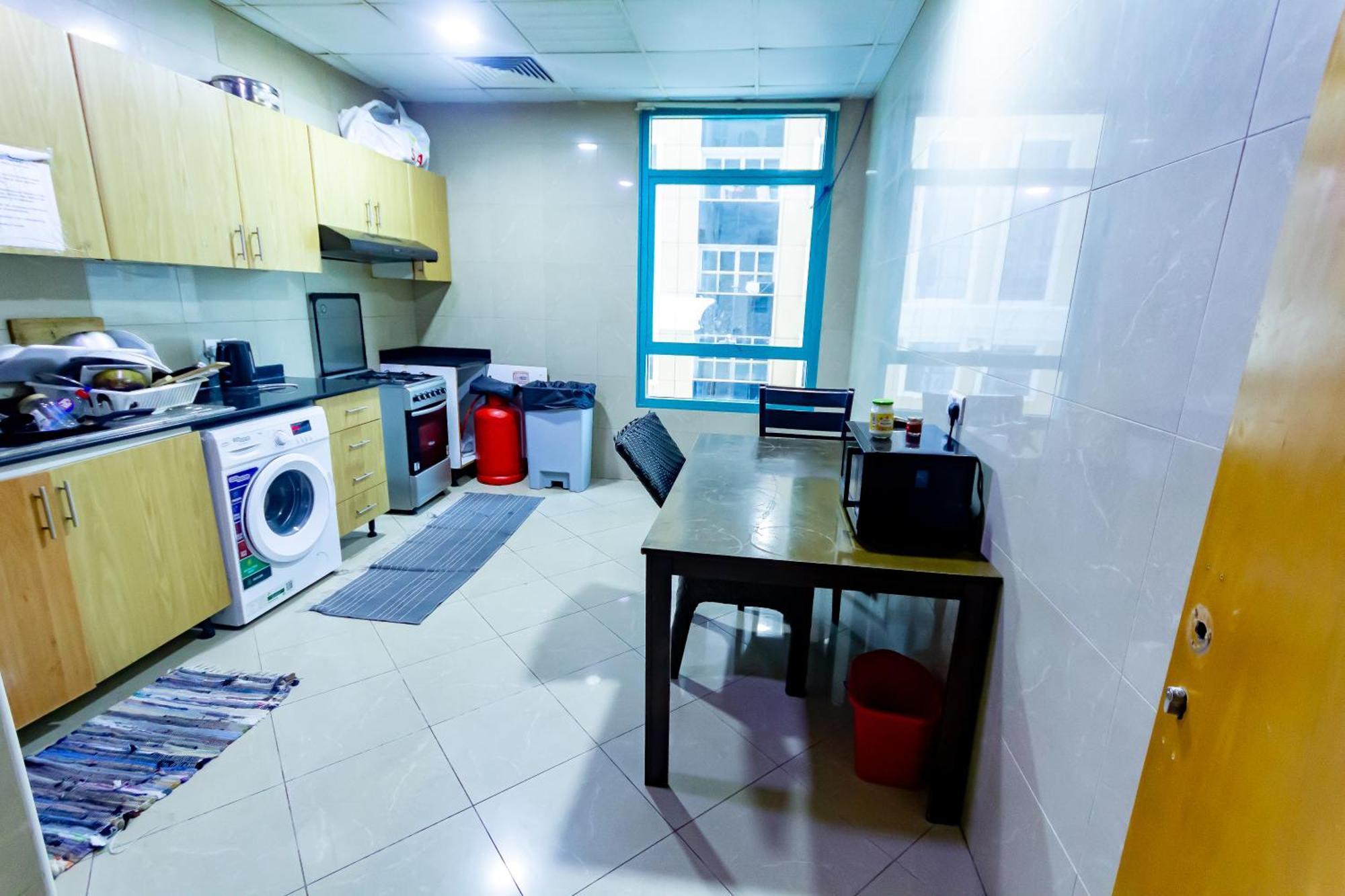 Big Rooms For ' Girls ' Only At Dubai, Marina المظهر الخارجي الصورة